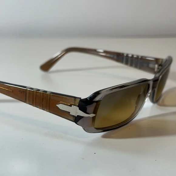 Persol 2724-S 513/3D sunglasses unisex Size 52-16-135 Made In Italy